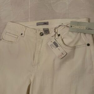 Chico's Size 2 Platinum Cream Colored Jeans NWT ( US size 12)